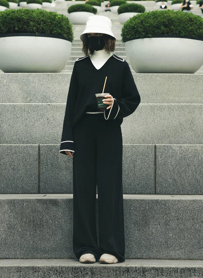 Lichi Contrast-detail jersey pants